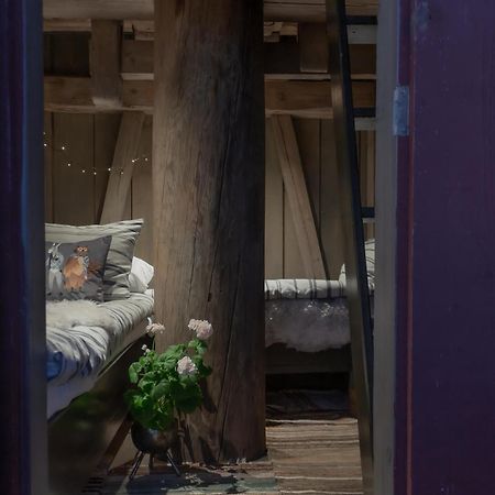 Mickels Bondgardsglamping Hotell Gottby Exteriör bild